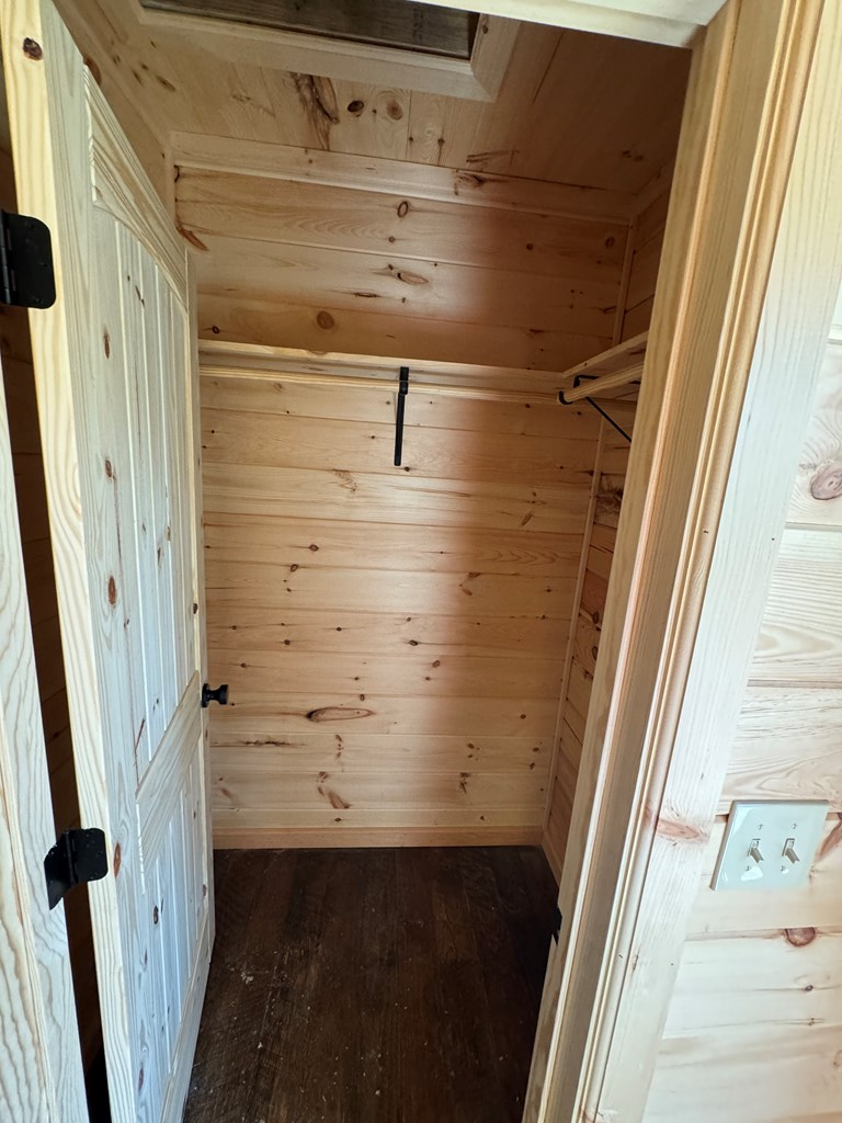 424704 Ellijay Residential