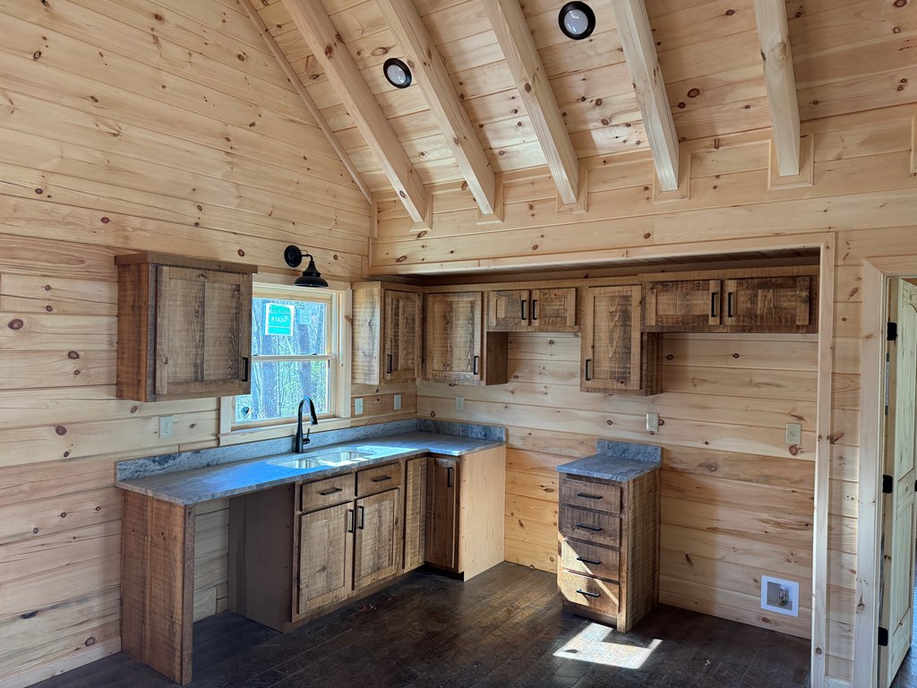 424704 Ellijay Residential