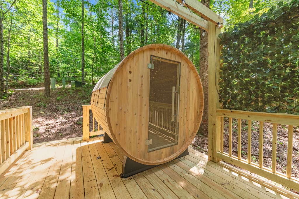 424705 Blue Ridge Residential