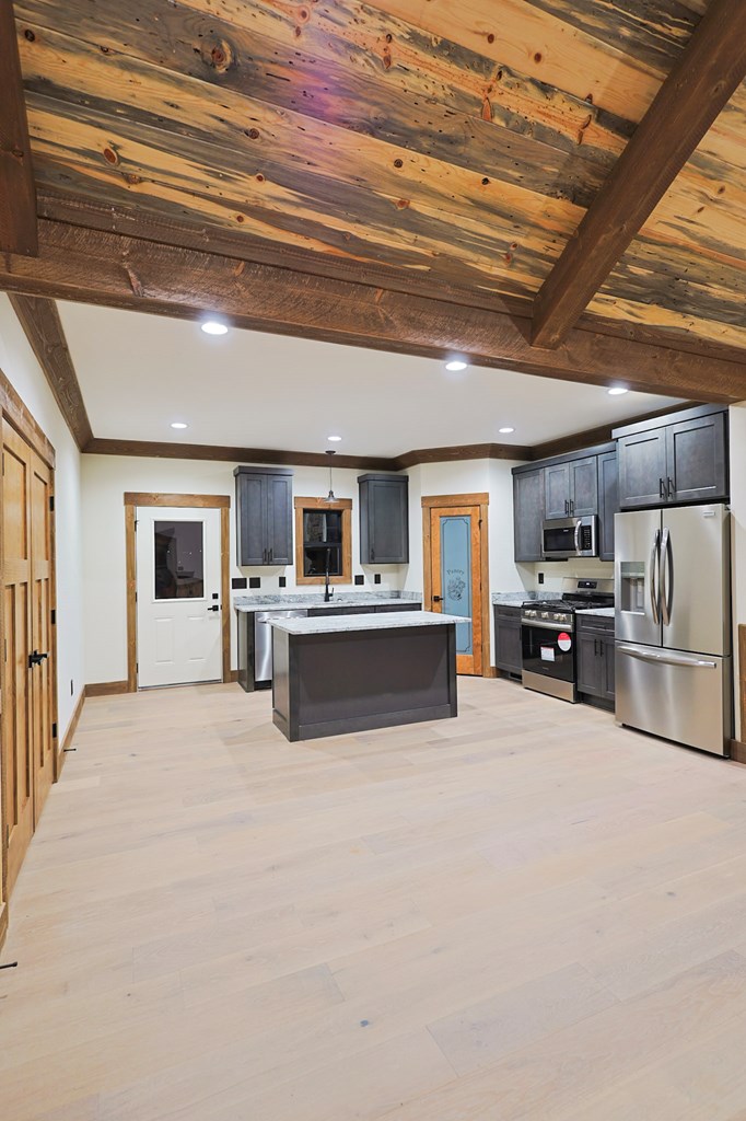 424706 Ellijay Residential