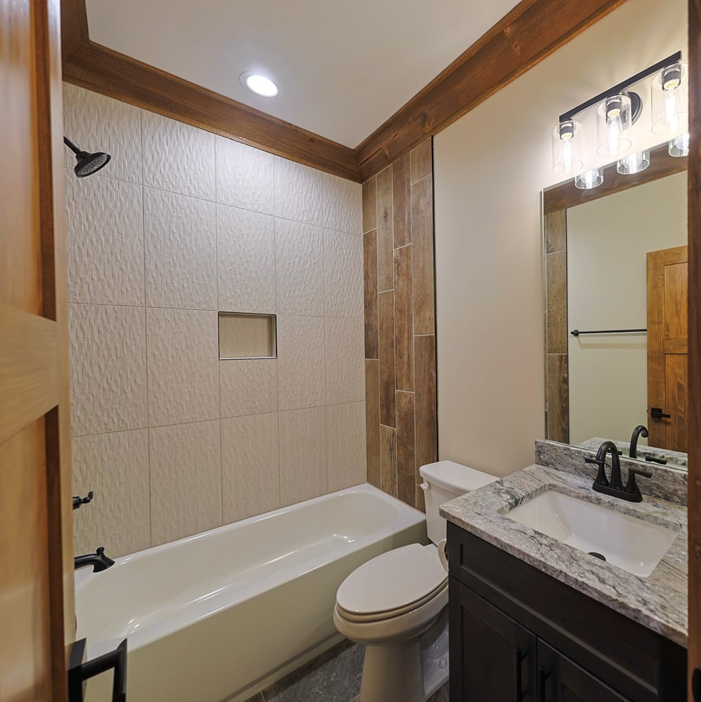 424706 Ellijay Residential