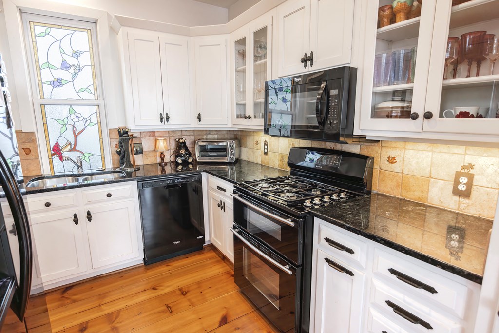 424709 Jasper Residential