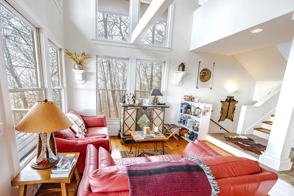 424709 Jasper Residential