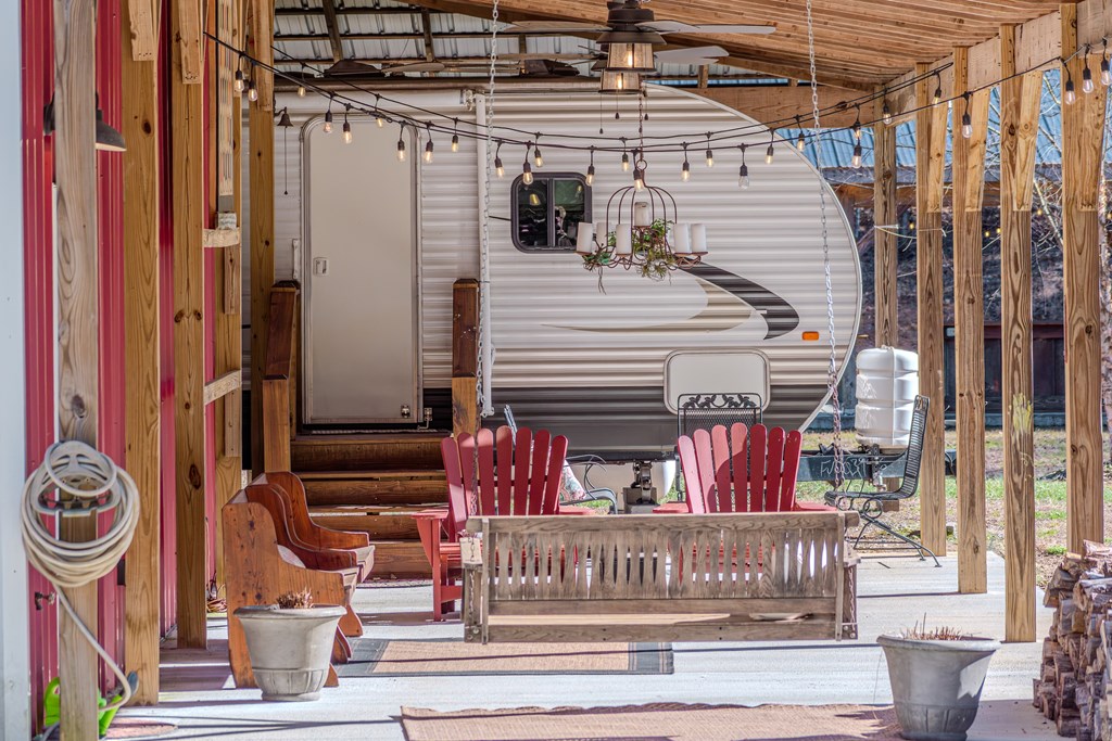 424719 Mineral Bluff Residential