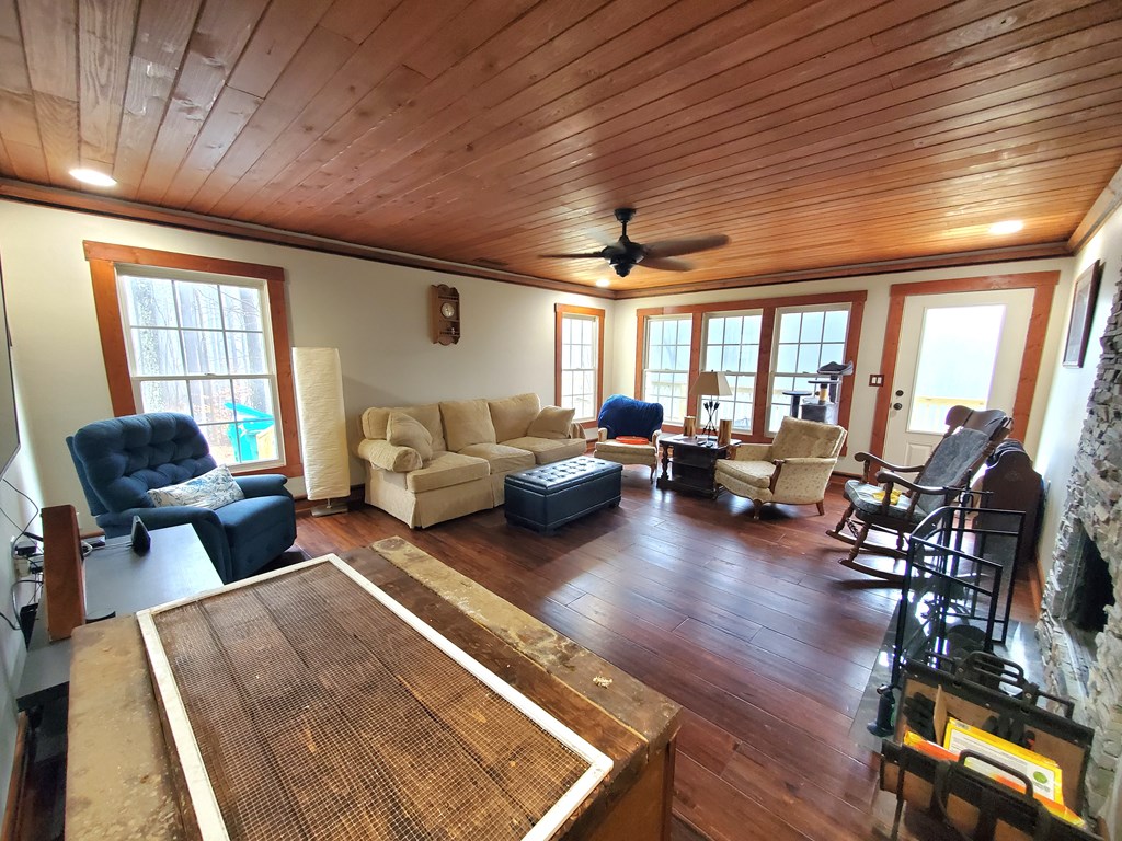 424730 Jasper Residential