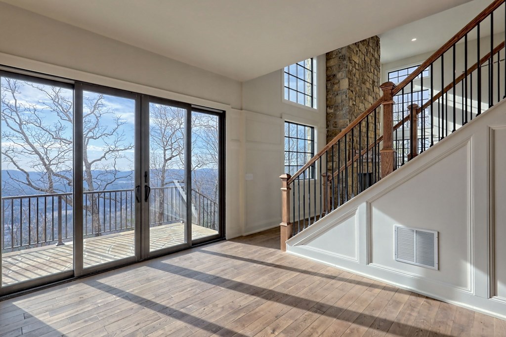 424732 Clayton Residential