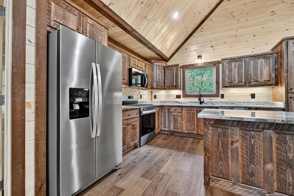 424734 Morganton Residential