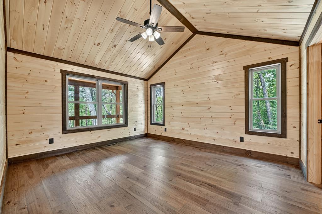 424734 Morganton Residential