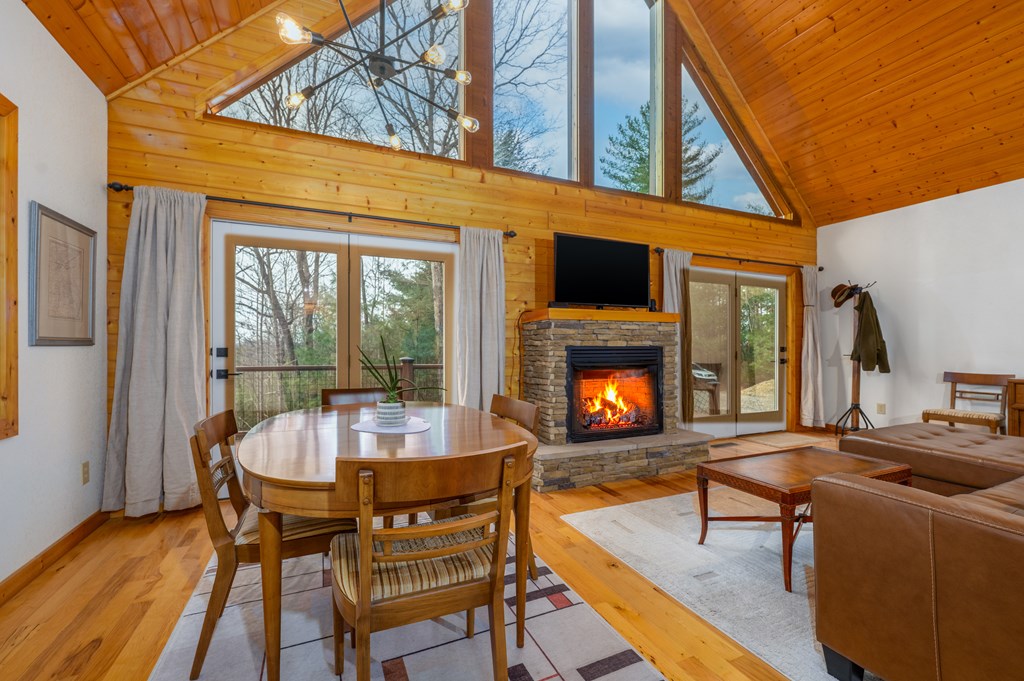 424736 Murphy Residential