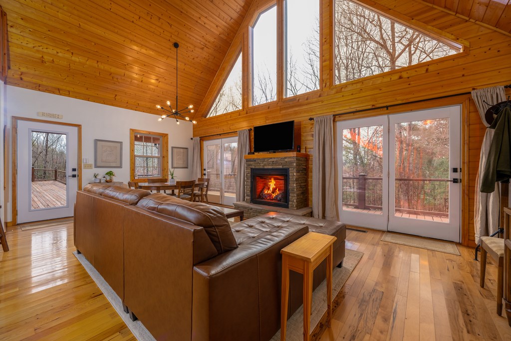 424736 Murphy Residential