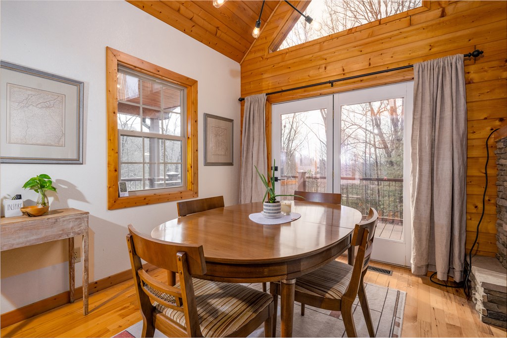 424736 Murphy Residential