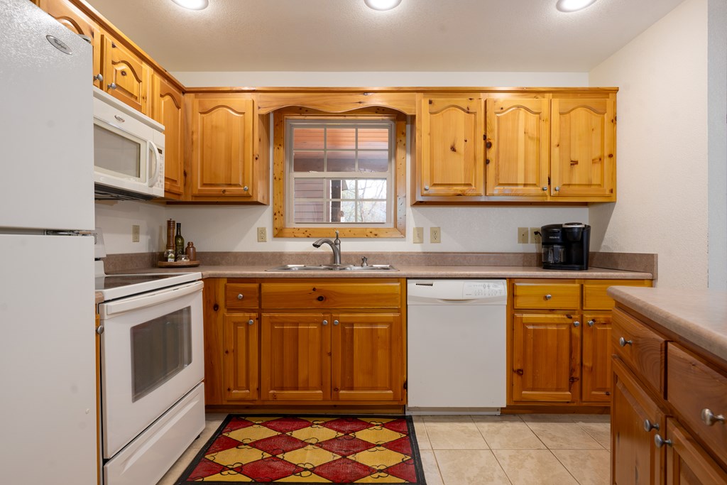 424736 Murphy Residential