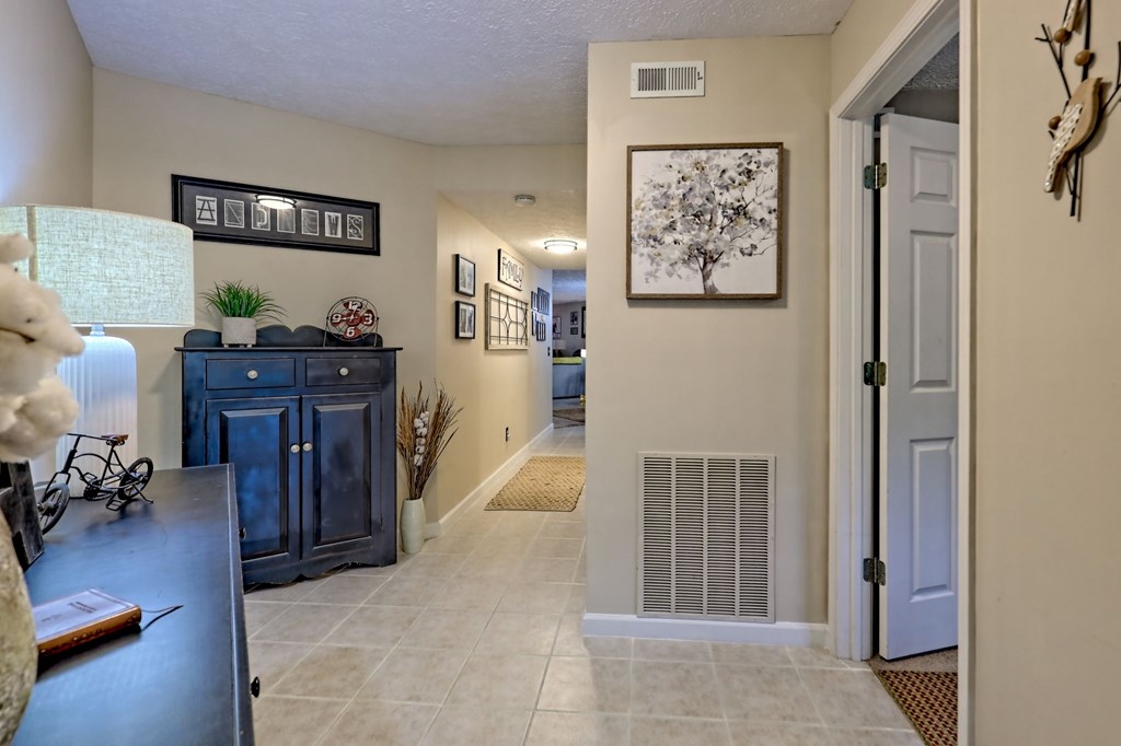 424738 Clayton Condominium