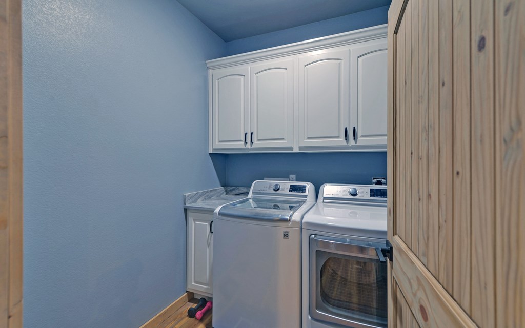 424745 Murphy Residential