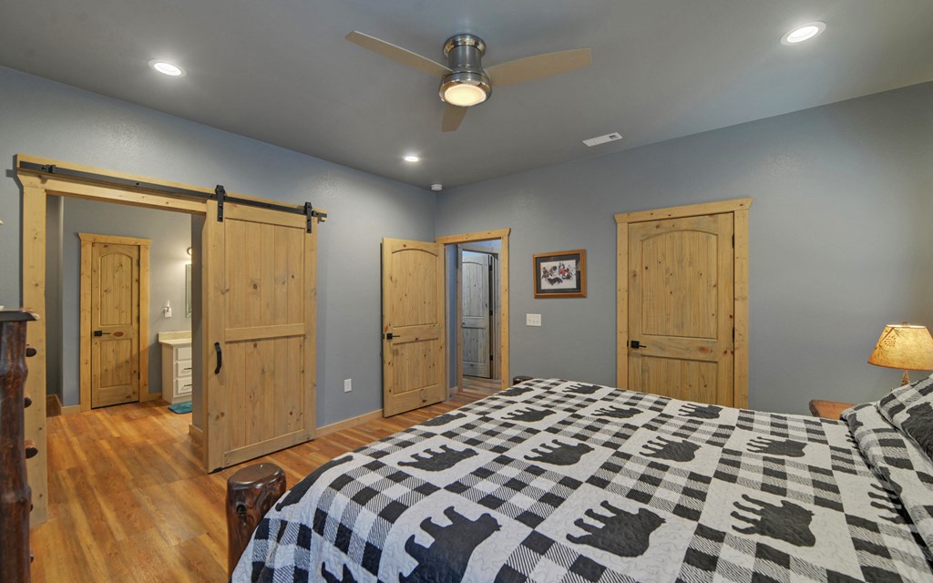 424745 Murphy Residential