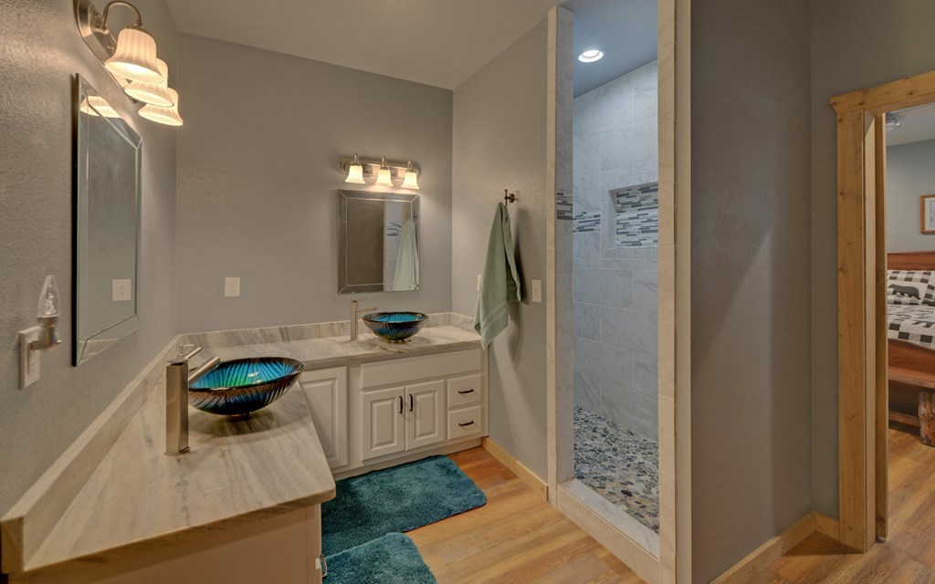 424745 Murphy Residential