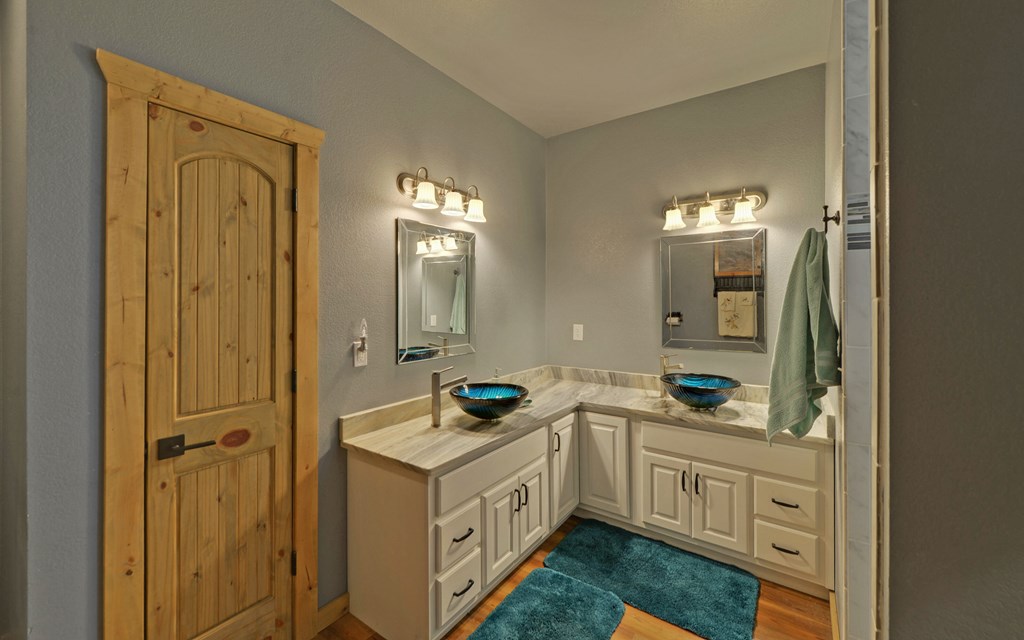 424745 Murphy Residential