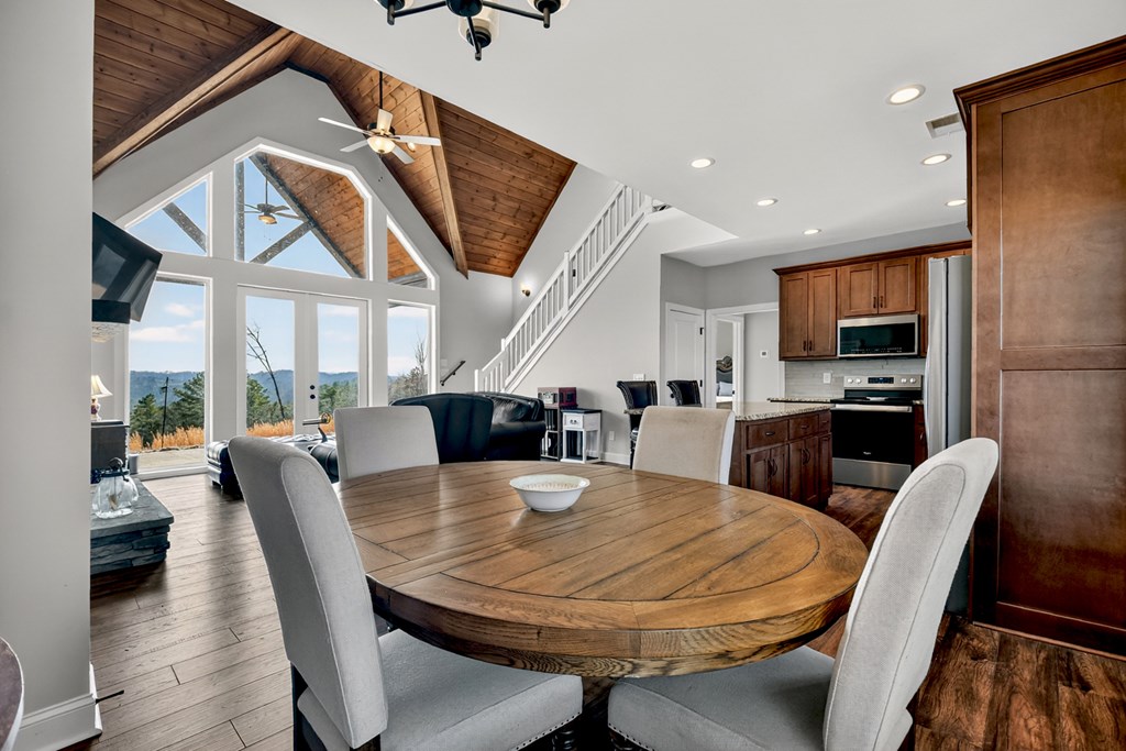 424747 Ellijay Residential