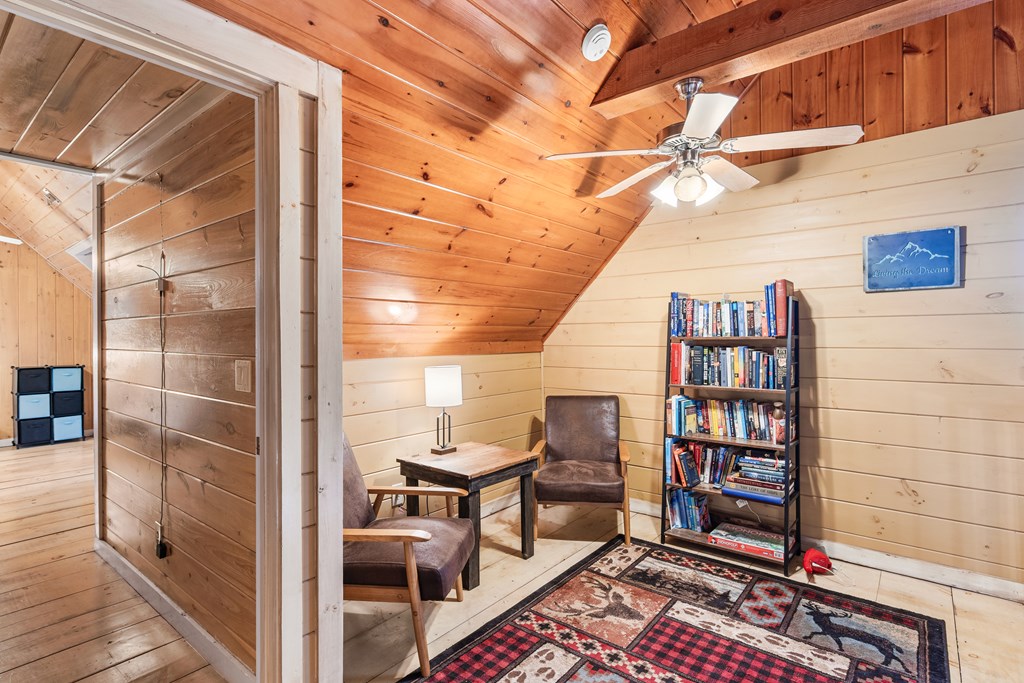 424750 Hiawassee Residential