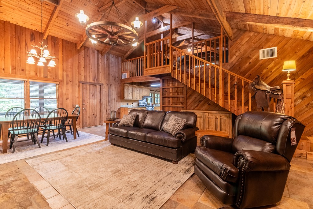 424754 Chatsworth Residential