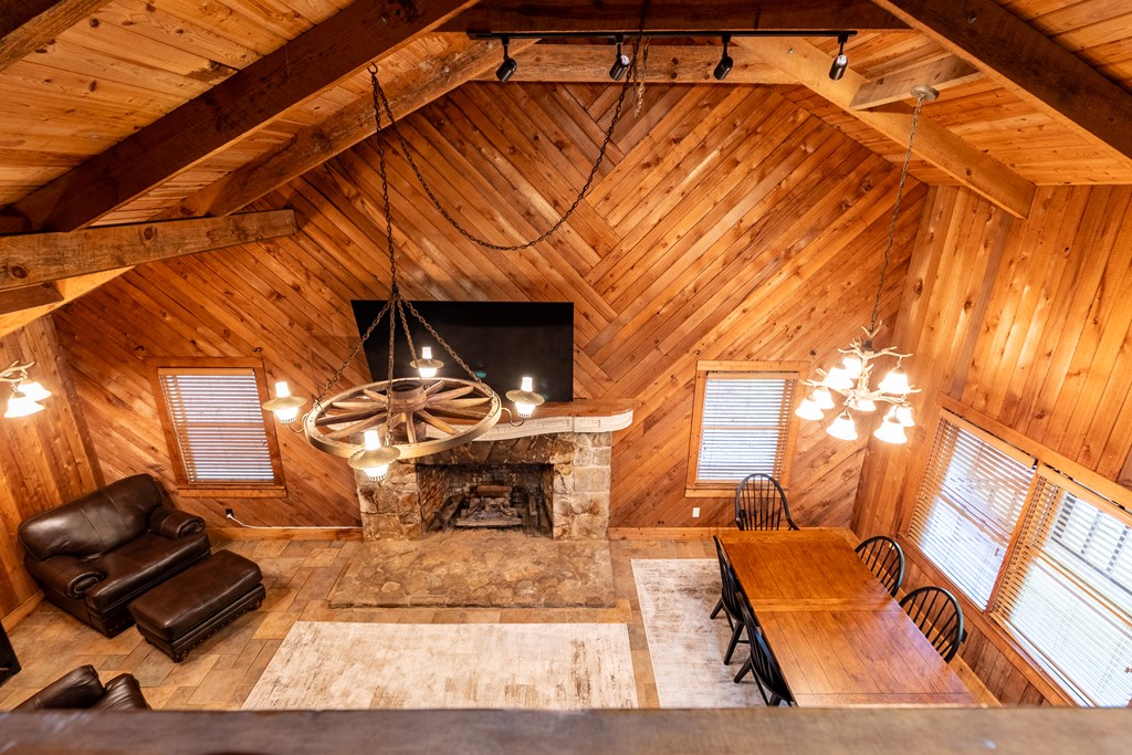 424754 Chatsworth Residential