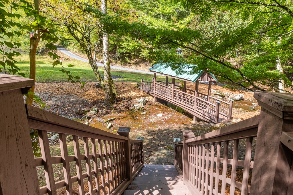 424754 Chatsworth Residential