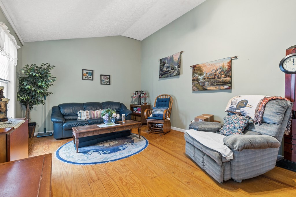 424756 Blue Ridge Residential