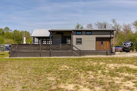 424765 Morganton Residential