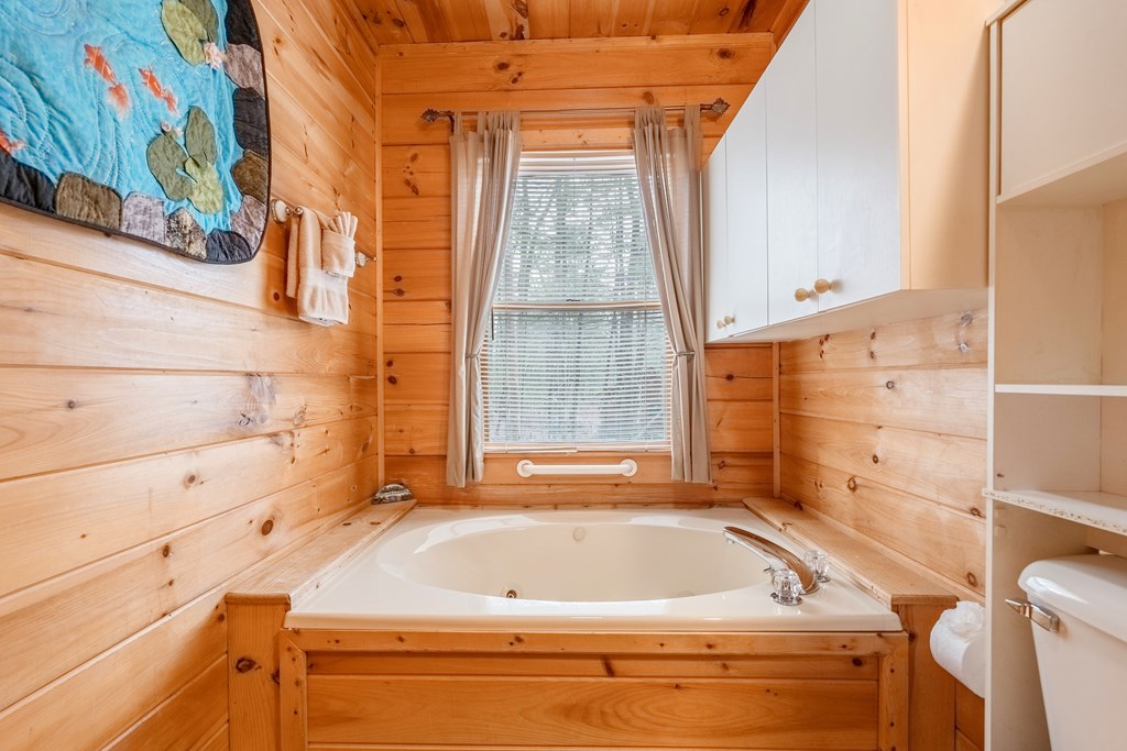 424766 Blue Ridge Residential