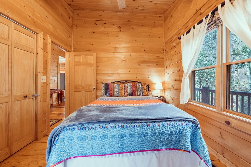 424766 Blue Ridge Residential