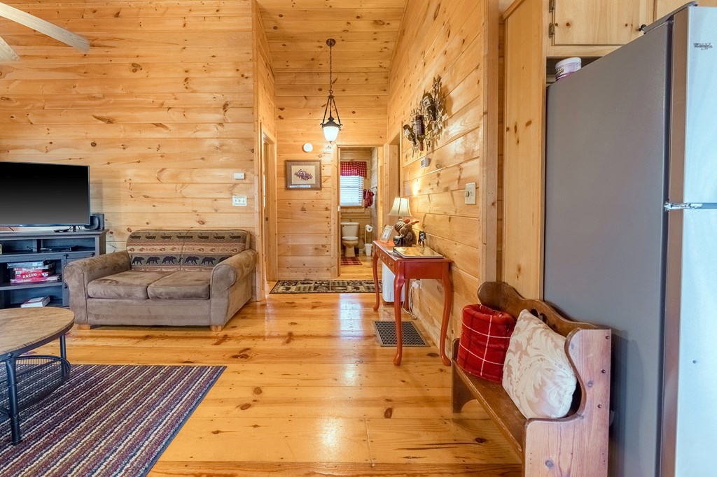 424766 Blue Ridge Residential