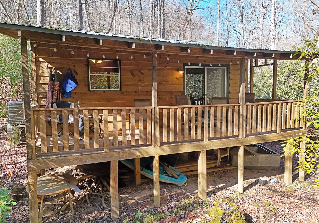 424767 Mineral Bluff Residential