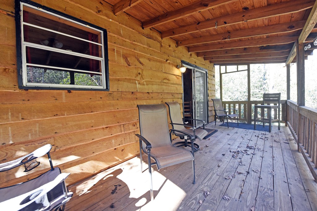 424767 Mineral Bluff Residential