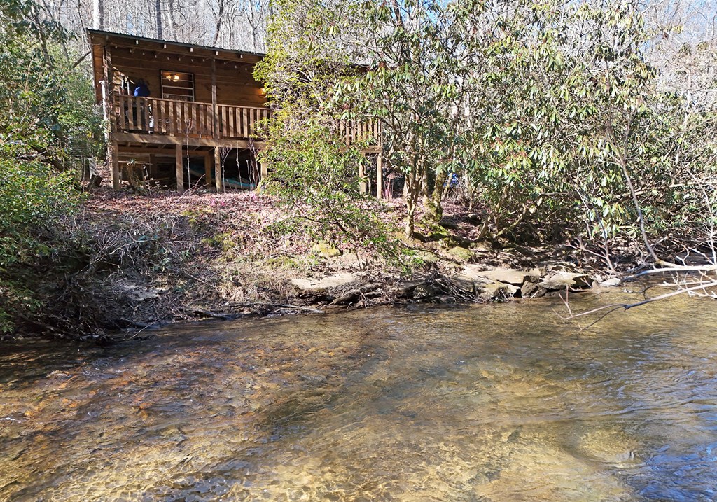 424767 Mineral Bluff Residential