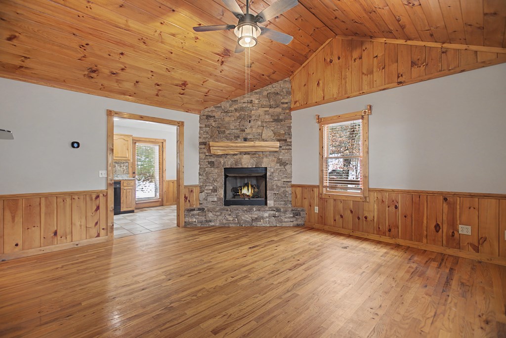 424770 Blue Ridge Residential