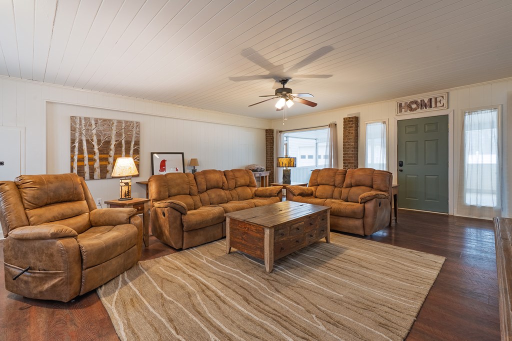 424773 Calhoun Residential