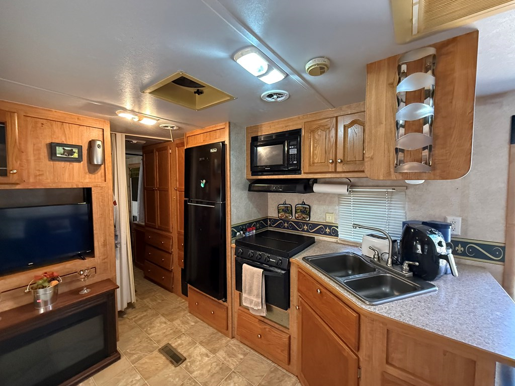 424777 Ellijay Residential