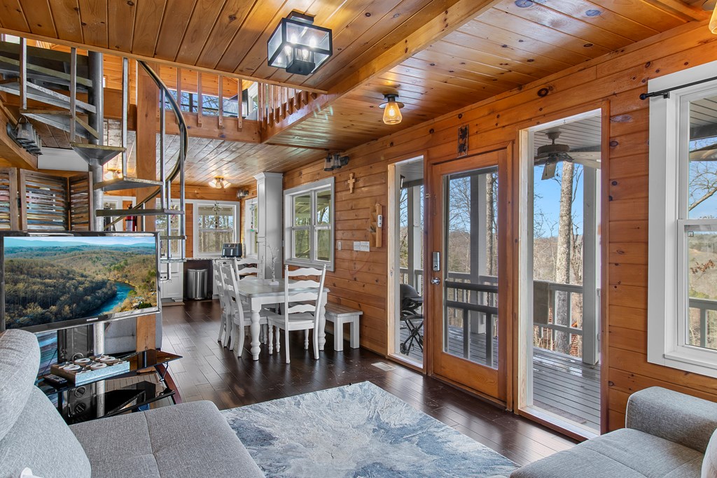 424780 Blue Ridge Residential