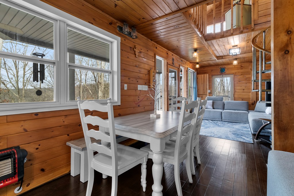 424780 Blue Ridge Residential