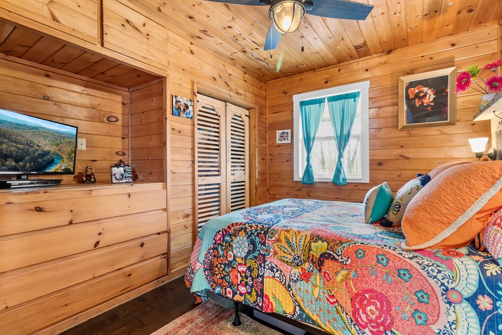 424780 Blue Ridge Residential