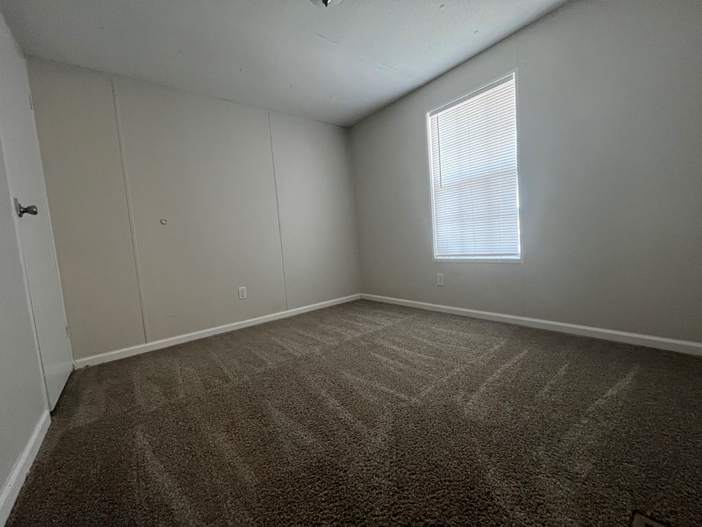 424781 Young Harris Residential