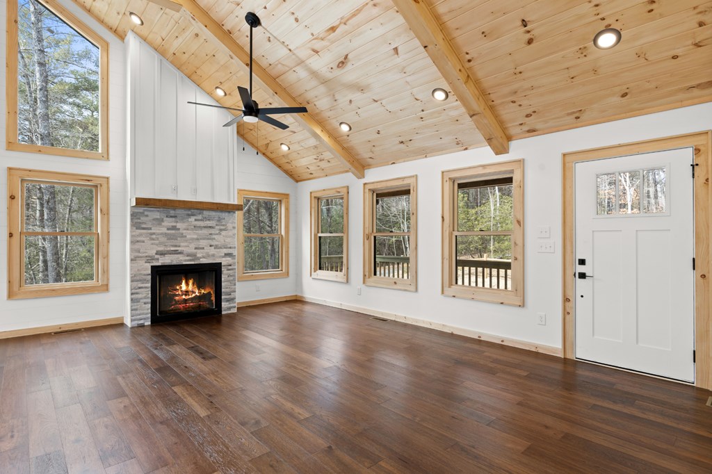 424784 Morganton Residential