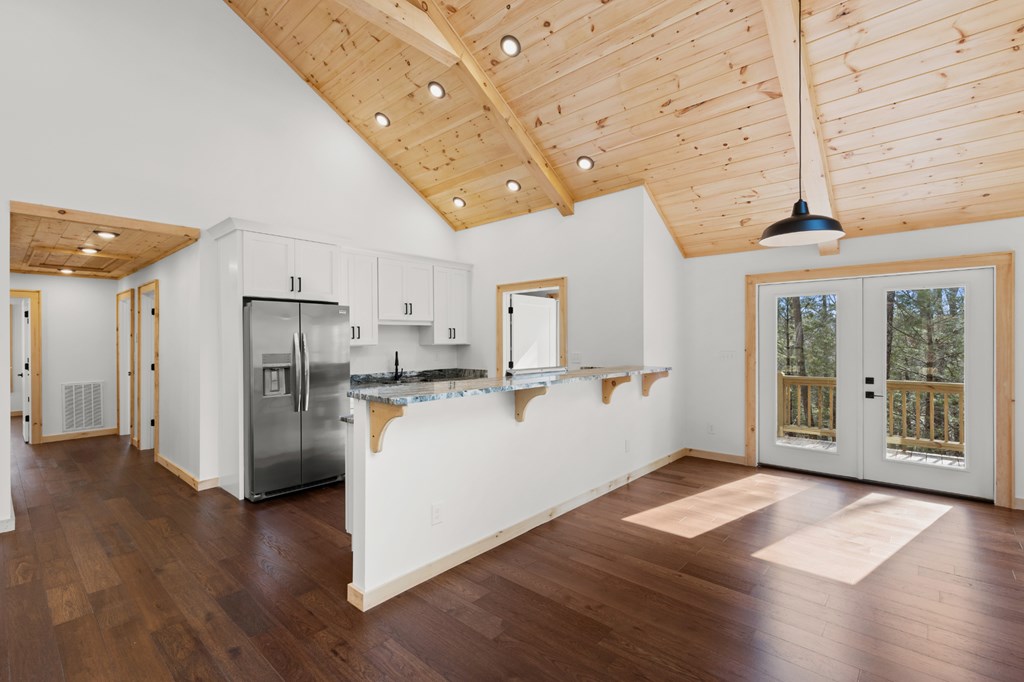 424784 Morganton Residential