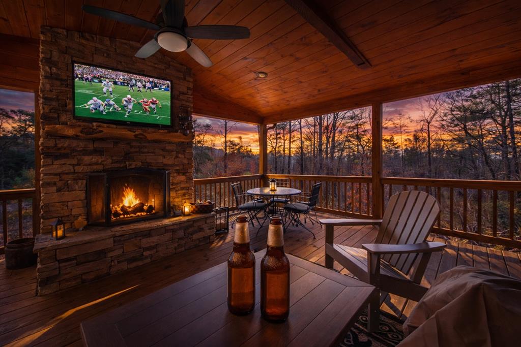 424785 Mineral Bluff Residential