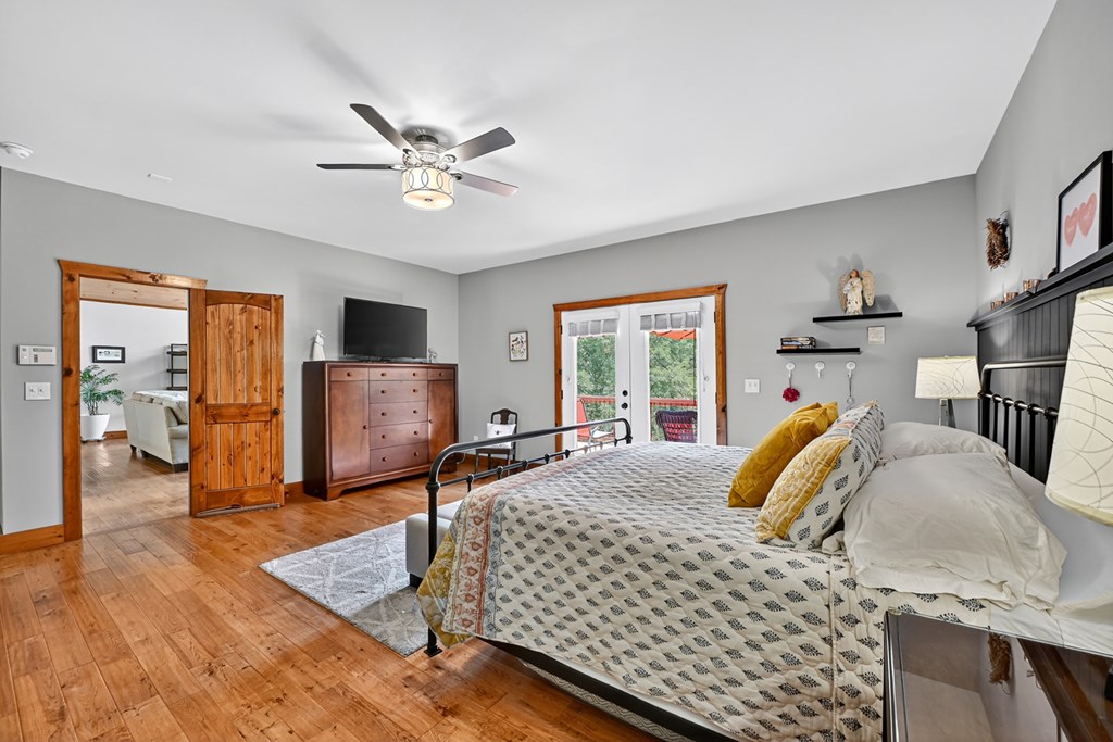 424804 Mineral Bluff Residential