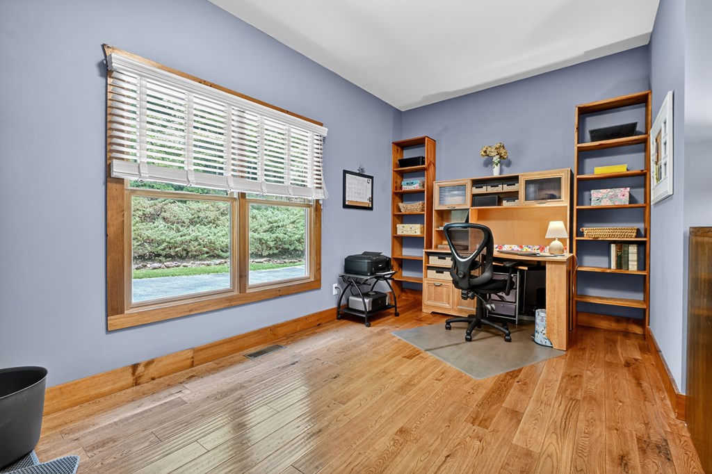 424804 Mineral Bluff Residential