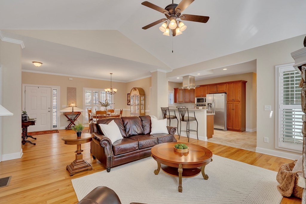 424808 Waleska Residential