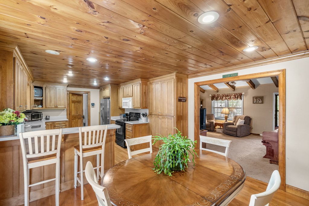 424816 Ellijay Residential