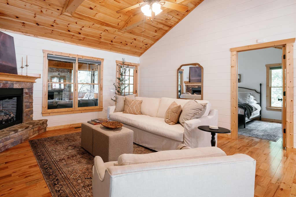 424822 Ellijay Residential