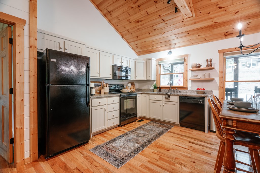 424822 Ellijay Residential